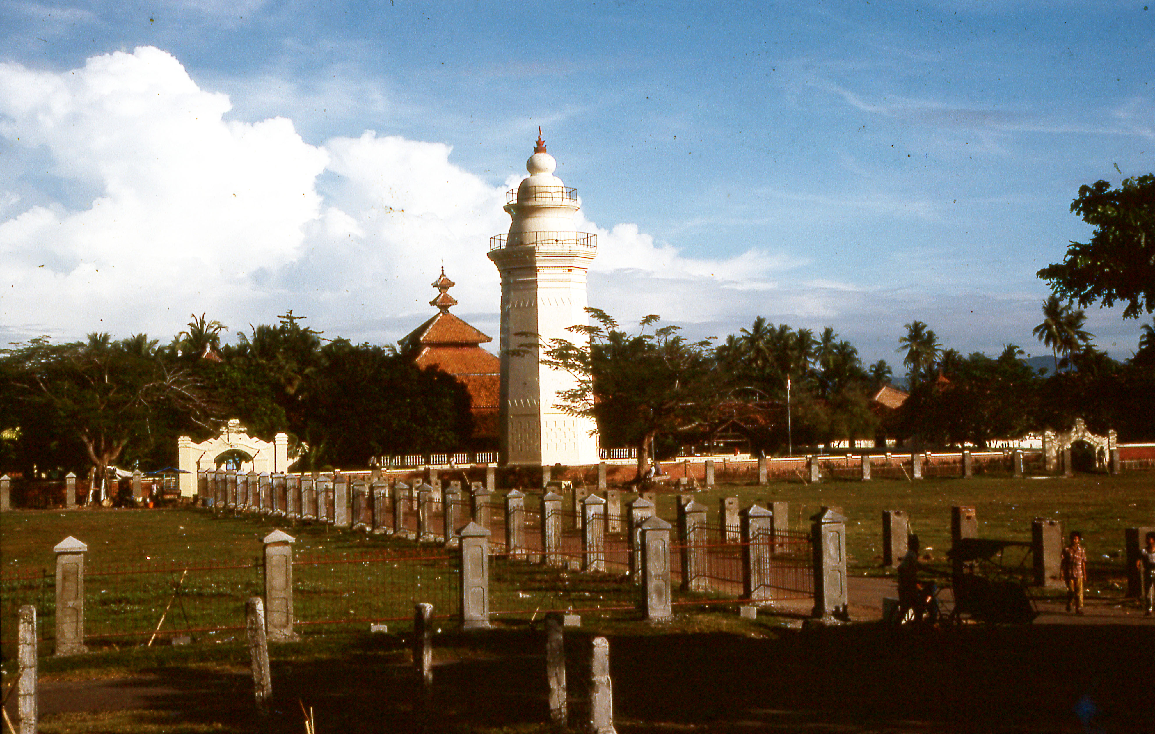 Photo 9 Masjid Agung .jpg